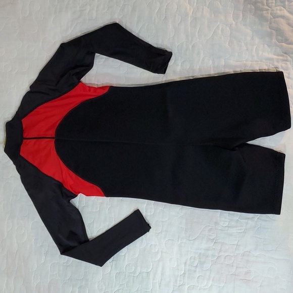 Wetsuit, Realon Kid's Short Wetsuit with Long Sleeves, Size Large (8) - Picture 5 of 6